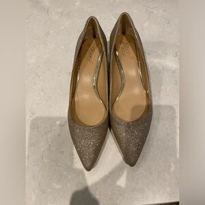 Jewel Badgley Mischka formal pumps, size 9.5 Gold